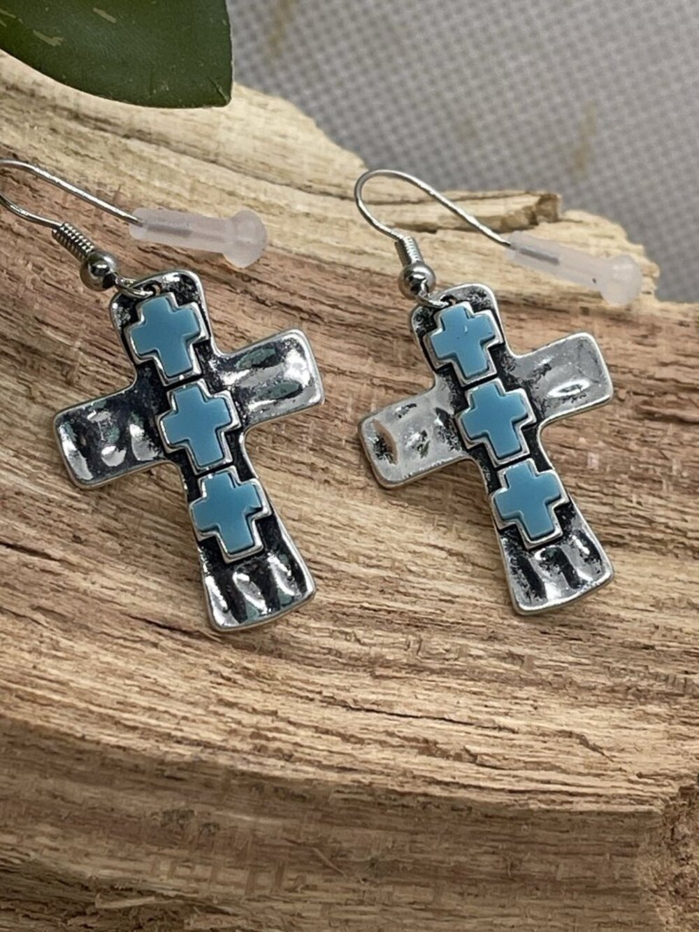 3 Cross Silvertone Hammered Southwestern Turquoise Aztec GIft Earrings Western